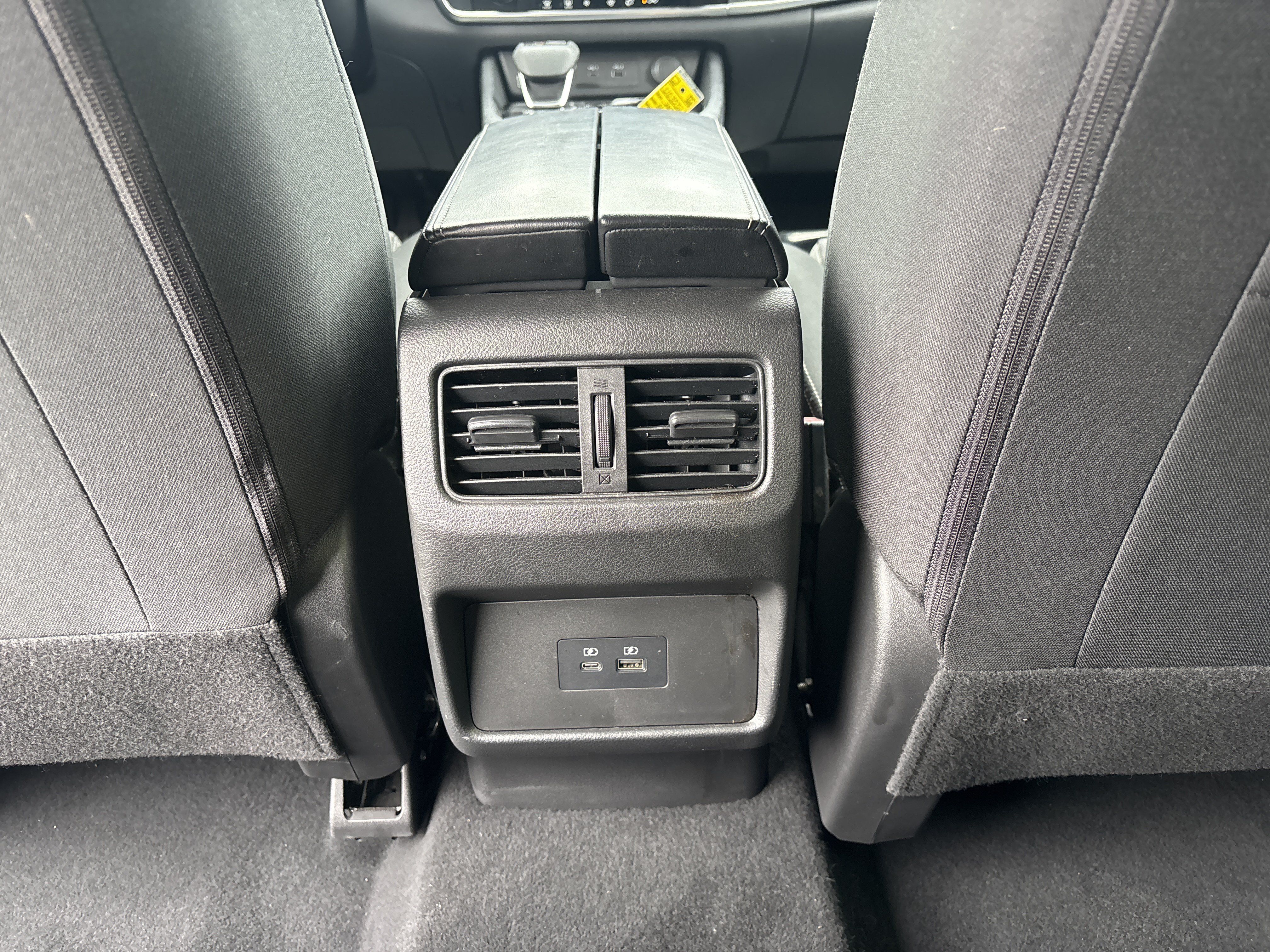 Used 2023 Nissan Rogue SV AWD/4WD image 16