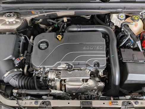 Used 2024 Chevrolet Malibu LT image 22