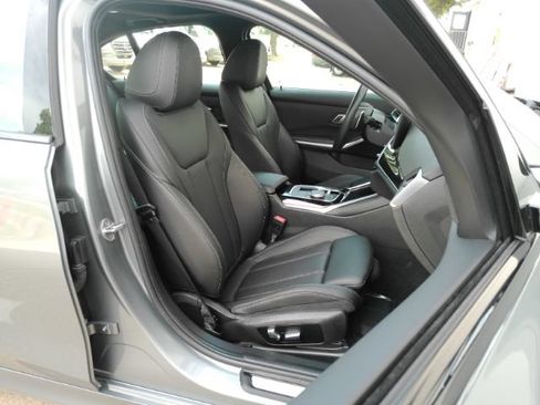 Used 2023 BMW 330i Sedan w/ Driving Assistance Package RWD image 24