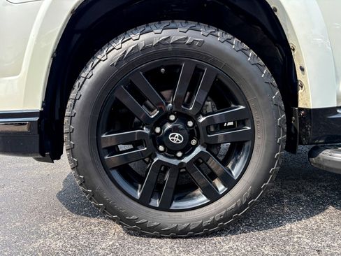 Used 2021 Toyota 4Runner Nightshade AWD/4WD image 33