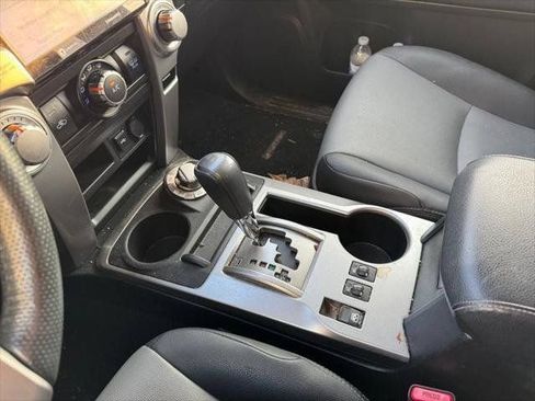 Certified 2020 Toyota 4Runner SR5 Premium AWD/4WD image 41