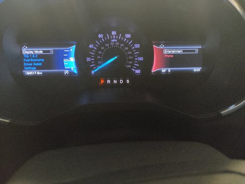 Used 2019 Ford Edge Titanium FWD image 23