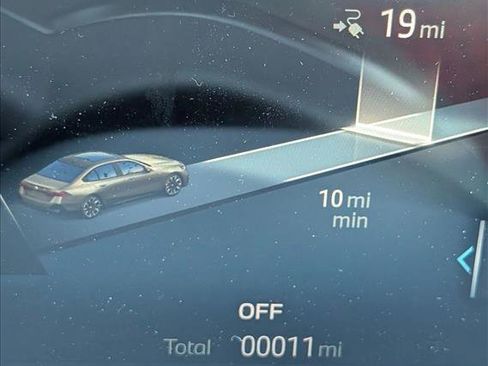 Used 2026 BMW i5 eDrive40 AWD/4WD image 11
