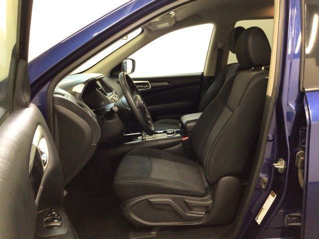 Used 2020 Nissan Pathfinder S AWD/4WD image 15