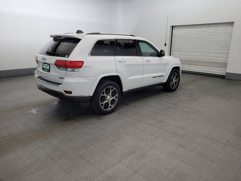 Used 2018 Jeep Grand Cherokee Limited AWD/4WD image 10