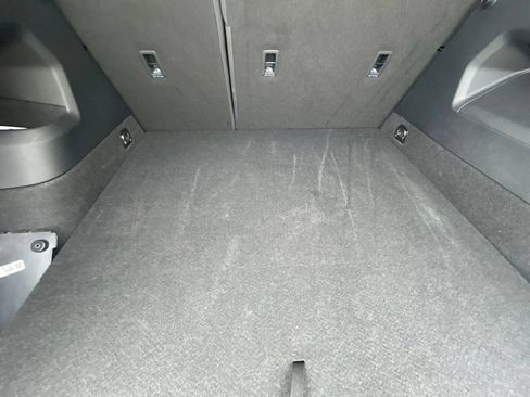 Certified 2025 Volkswagen Tiguan S FWD image 41