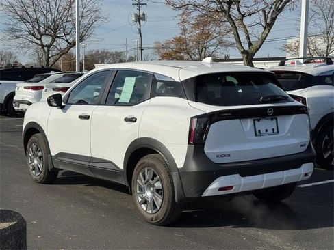 Certified 2025 Nissan Kicks S image 4