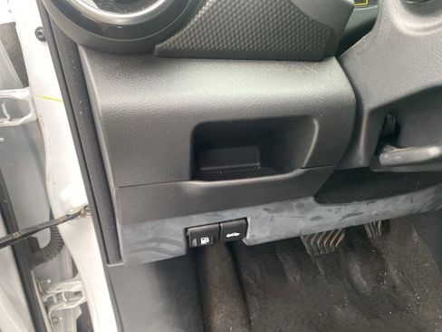 Used 2023 Nissan Kicks SV image 16