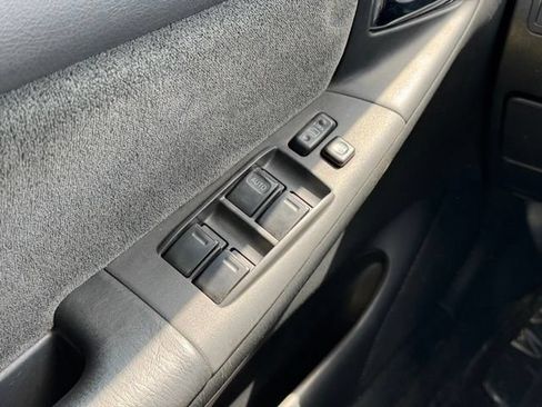 Used 2005 Toyota Corolla S FWD image 29