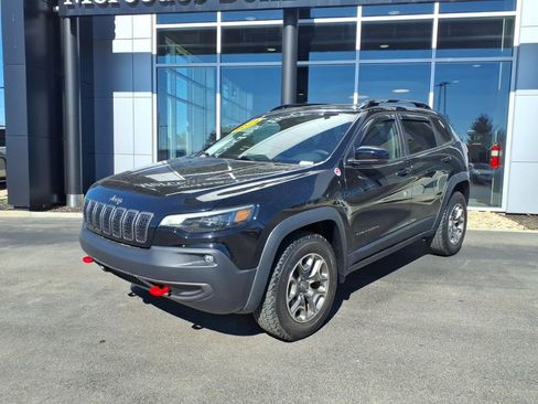 Used 2022 Jeep Cherokee Trailhawk w/ Sun, Sound & Nav Group AWD/4WD image 2
