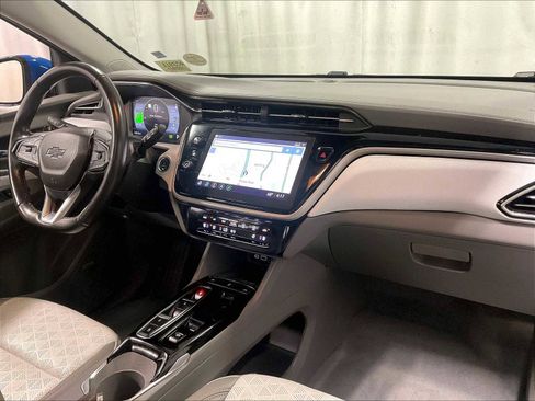Used 2022 Chevrolet Bolt EUV Premier w/ Sun & Sound Package image 14