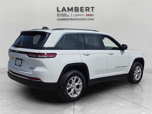 Used 2023 Jeep Grand Cherokee Limited AWD/4WD image 5