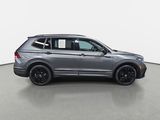 Used 2022 Volkswagen Tiguan SE R-Line image 4