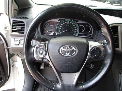 Used 2014 Toyota Venza Limited AWD/4WD image 17