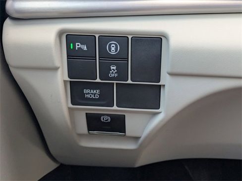 Certified 2025 Acura RDX w/ Technology Package image 27