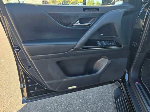 New 2025 Lexus LX 600 4WD w/ Premium Package image 23