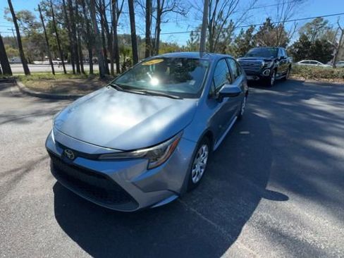 Used 2021 Toyota Corolla LE image 6