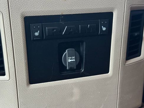 Used 2016 RAM 2500 Longhorn w/ Convenience Group image 25