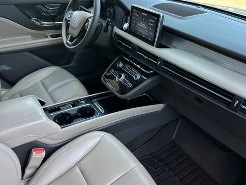 Used 2022 Lincoln Corsair FWD image 15