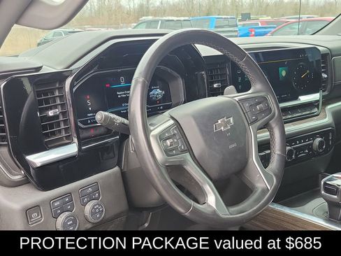 Used 2022 Chevrolet Silverado 1500 RST w/ Convenience Package II image 9