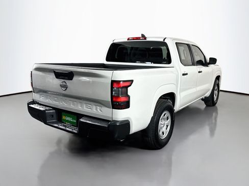 Used 2024 Nissan Frontier S RWD image 10