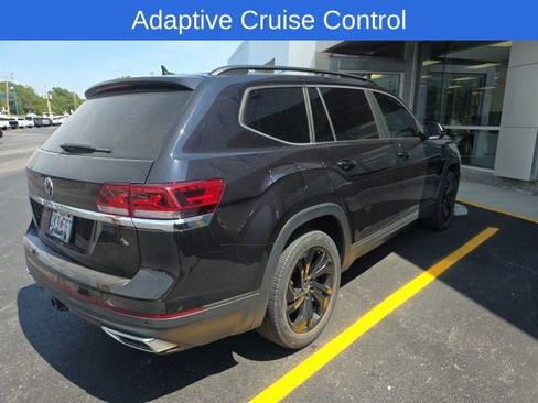 Used 2022 Volkswagen Atlas SE w/ Panoramic Sunroof Package FWD image 6