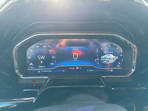 Used 2025 Chevrolet Silverado 1500 LT w/ Texas Edition Plus image 10