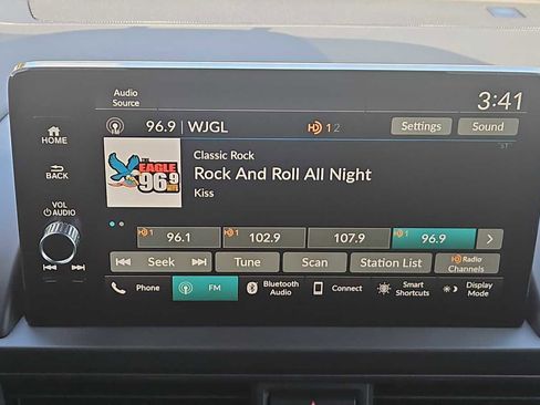 Used 2025 Honda Pilot TrailSport image 12