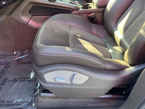 Used 2018 Porsche Macan image 15