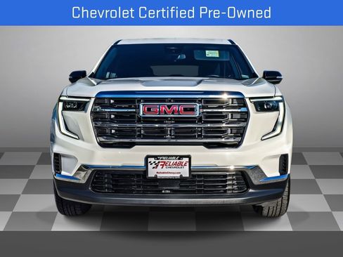 Used 2025 GMC Acadia Elevation FWD image 2