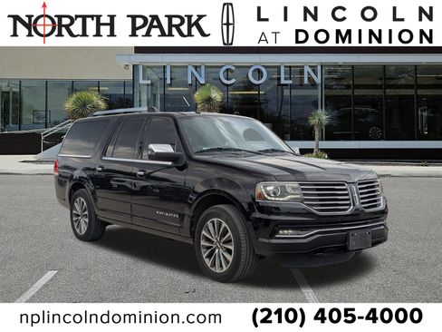 Used 2017 Lincoln Navigator L Select image 1