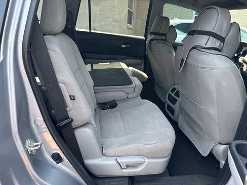 Used 2020 Honda Pilot LX image 10
