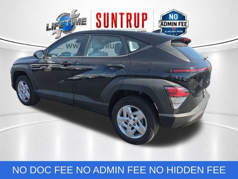 Used 2024 Hyundai Kona SE AWD/4WD image 3