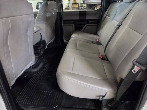 Used 2020 Ford F250 XL w/ Power Equipment Group AWD/4WD image 18
