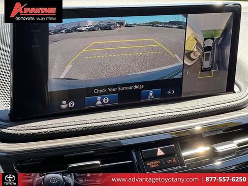 Used 2025 Acura MDX SH-AWD w/ Advance Package image 36