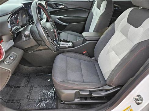 Used 2024 Chevrolet Trax RS w/ Driver Confidence Package image 15