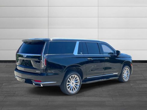 Used 2023 Cadillac Escalade ESV Premium Luxury AWD/4WD image 5