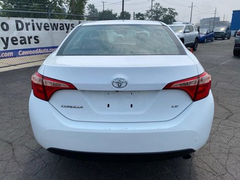 Used 2018 Toyota Corolla LE FWD image 3