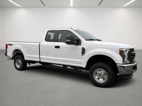 Used 2019 Ford F250 XL w/ XL Value Package image 6