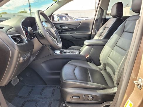 Used 2018 Chevrolet Equinox Premier image 15