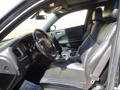 Used 2022 Dodge Charger SXT w/ Leather Interior Group RWD image 6