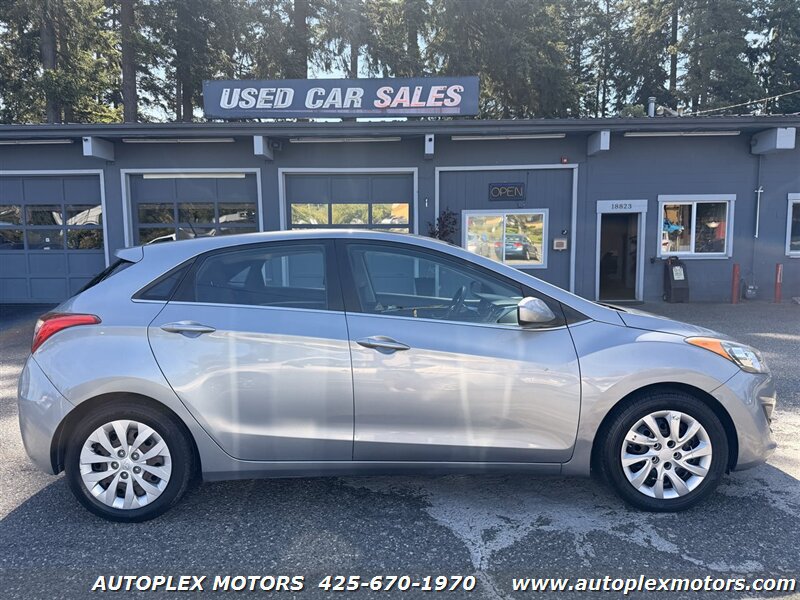 Used 2016 Hyundai Elantra GT FWD image 7