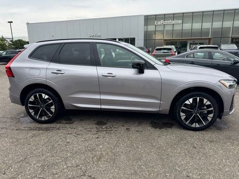 Used 2026 Volvo XC60 B5 Plus w/ Protection Package Premier AWD/4WD image 3
