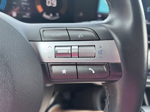 Used 2025 Hyundai Kona SEL AWD/4WD image 20