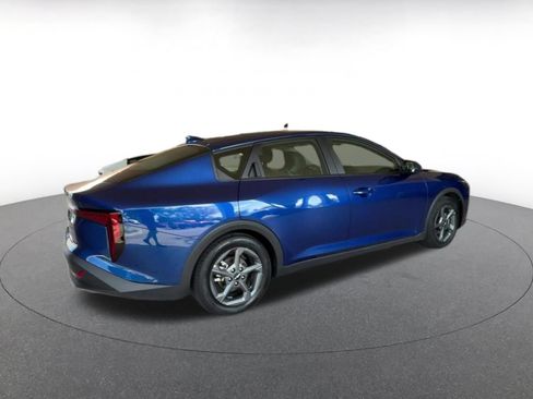 Used 2025 Kia K4 FWD image 14