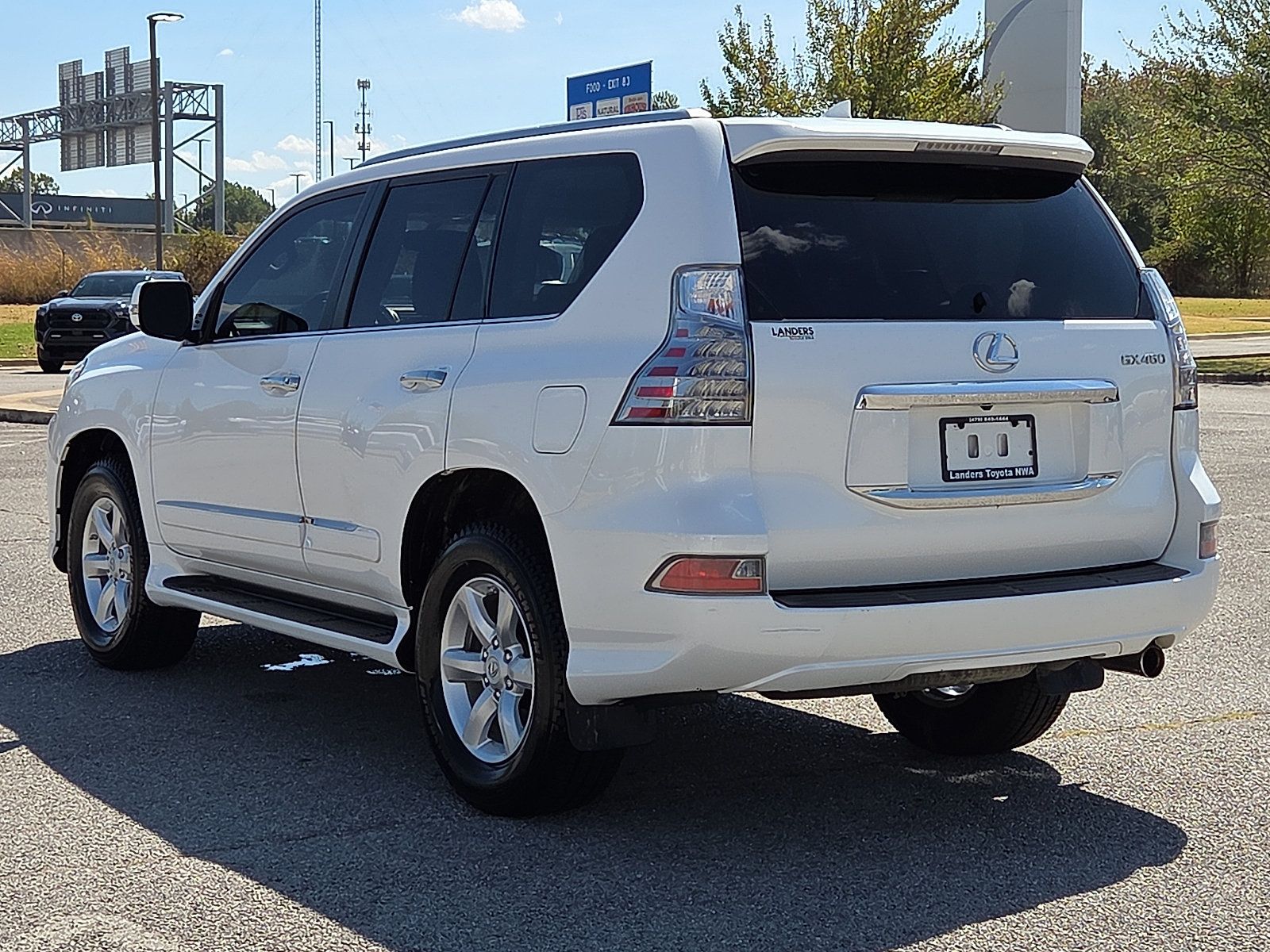 Used 2018 Lexus GX 460 w/ Navigation Package AWD/4WD image 4