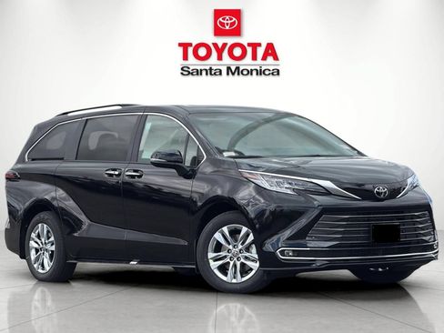 New 2026 Toyota Sienna Limited AWD/4WD image 1