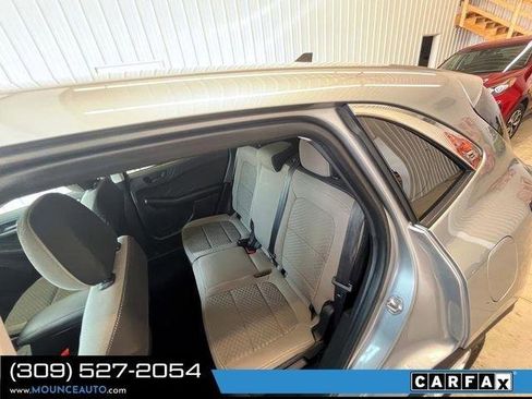 Used 2022 Ford Escape SE w/ Cold Weather Package AWD/4WD image 11
