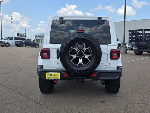 Used 2019 Jeep Wrangler Unlimited Rubicon AWD/4WD image 6