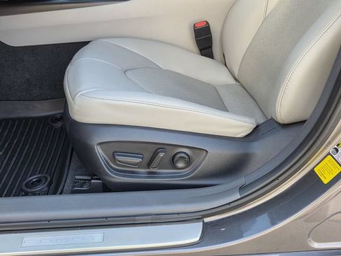 Used 2024 Toyota Camry XLE FWD image 15